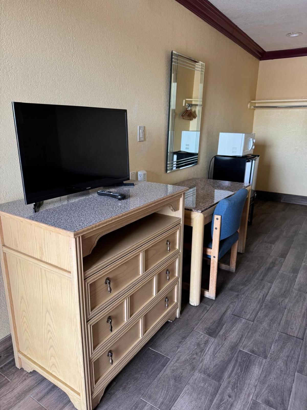 Sunstar Inn Los Banos Eksteriør billede
