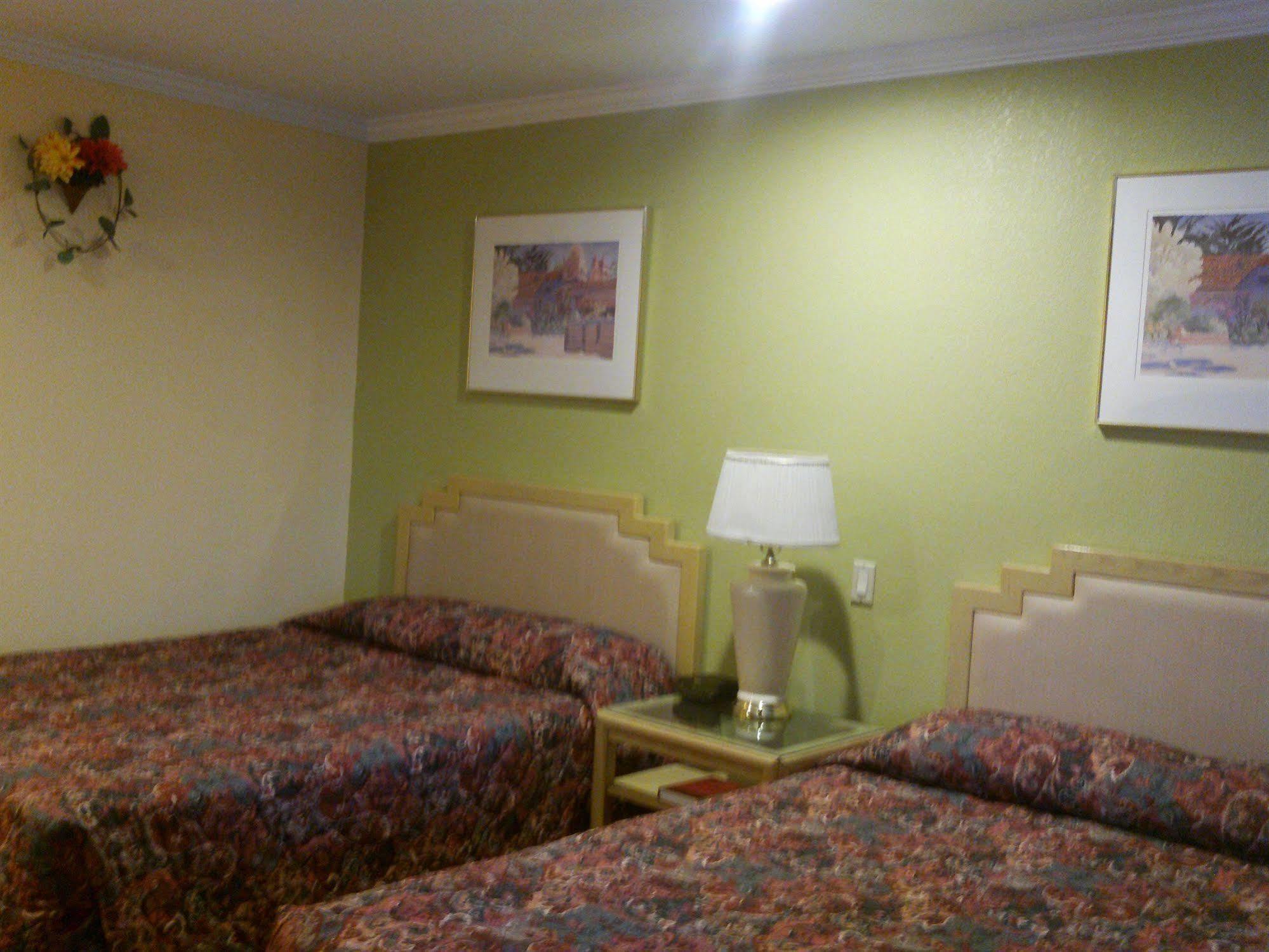 Sunstar Inn Los Banos Eksteriør billede